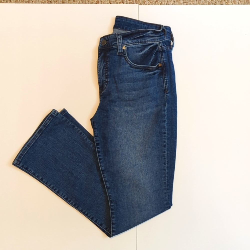 Kut from the Kloth Petite Flares High Rise Fab Ab Baby Bootcut Flare Jeans- 6P